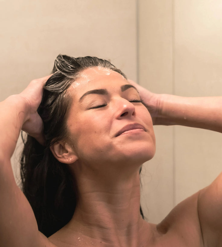 Neofollics Peeling Shampoo - Hairgivers