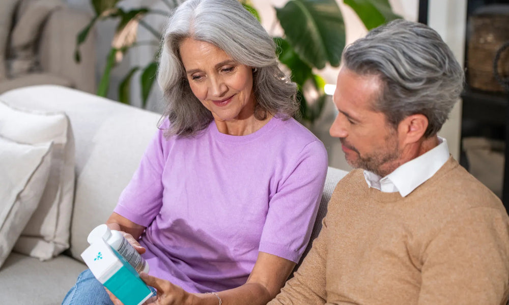 Vitamine und Mineralstoffe gegen graues Haar: Was wirkt wirklich?