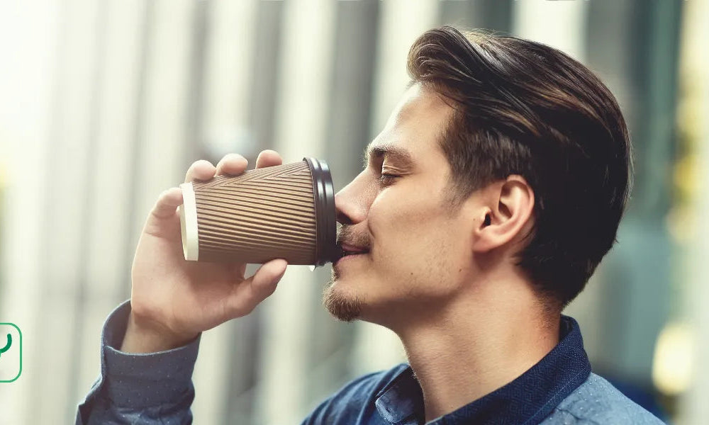 Wirkt Koffein Shampoo gegen Haarausfall? Koffeinhaltige Shampoos versus Shampoos gegen Haarausfall